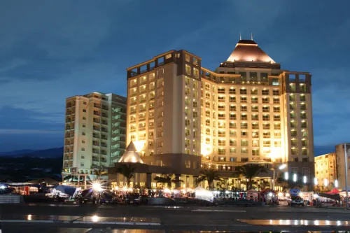 Cape Racha Hotel - parking