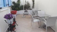 Villa Roussa City Center Hotel di Fira
