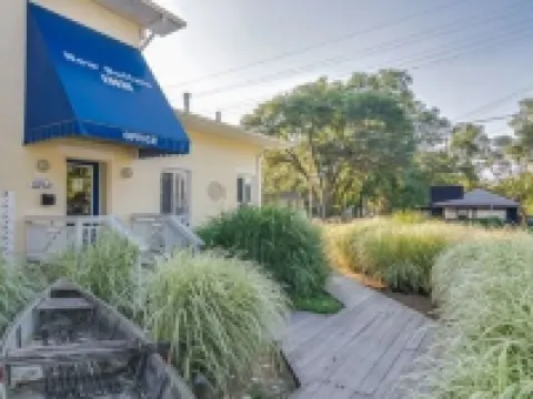 New Buffalo Inn & Spa Hotels in New Buffalo