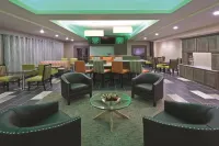 La Quinta Inn & Suites by Wyndham Paducah