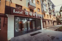 Paluba Mini-Hotel