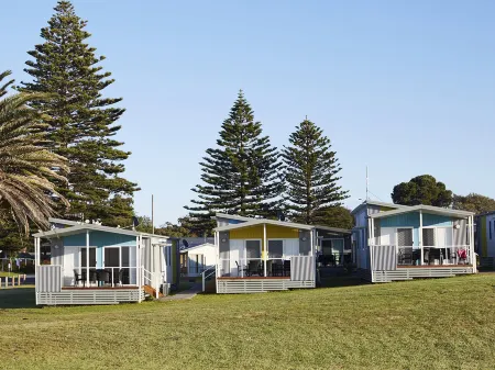 Nrma Victor Harbor Beachfront Holiday Park Отели рядом с достопримечательностью «Encounter Coast Discovery Centre»