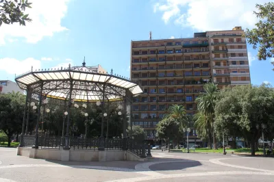 Hotel Plaza Hotel in zona Biblioteca Comunale "Pietro Acclavio"