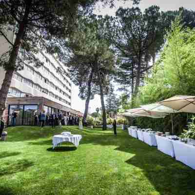 Hôtel C Suites Hotel Exterior