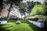 HÔTEL C Suites Chambres Spacieuses