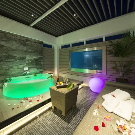 Hotel in the Green (Adult Only)