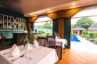 Green Empire Resort Hotels near Bayon Guide