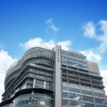 MG Setos Hotel Semarang Hotels near Paragon City