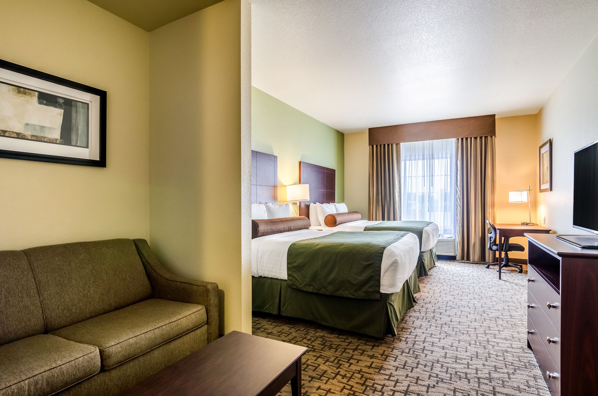 Cobblestone Hotel & Suites - McCook