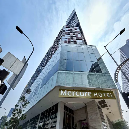 Mercure Singapore Bugis Отели рядом с достопримечательностью «Сингапурское колесо обозрения»