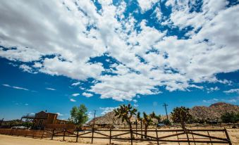 Pioneertown Motel