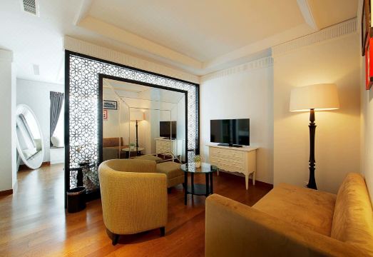 De Paviljoen Bandung by HIMOver view