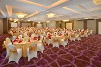 Platinum Adisucipto Hotel & Conference Center