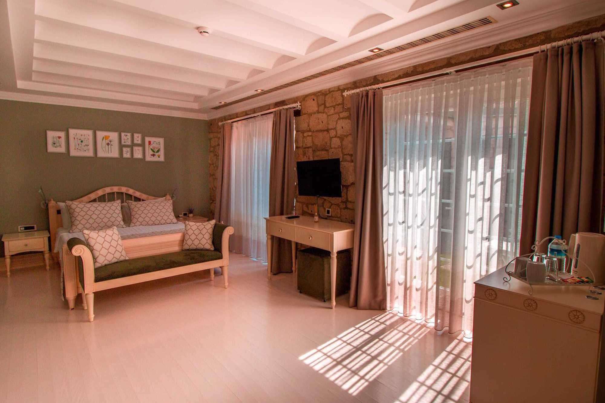 Monk Hotel Alacati - Adults Only