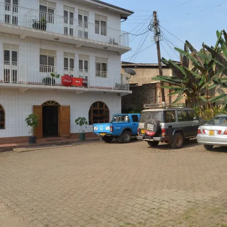 Raja Excelsior Hotel