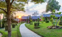 Waranya Resort Hotels near D-DAY GARDEN