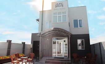 Small Hotel