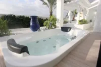 The Alpha Suites - Romanttinen