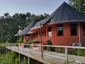 Khemmarat Baandin Resort