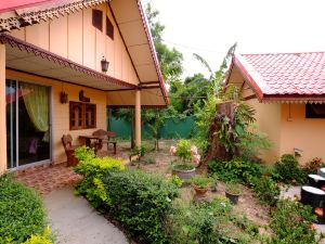 Rotchana's Retreat on Mekong