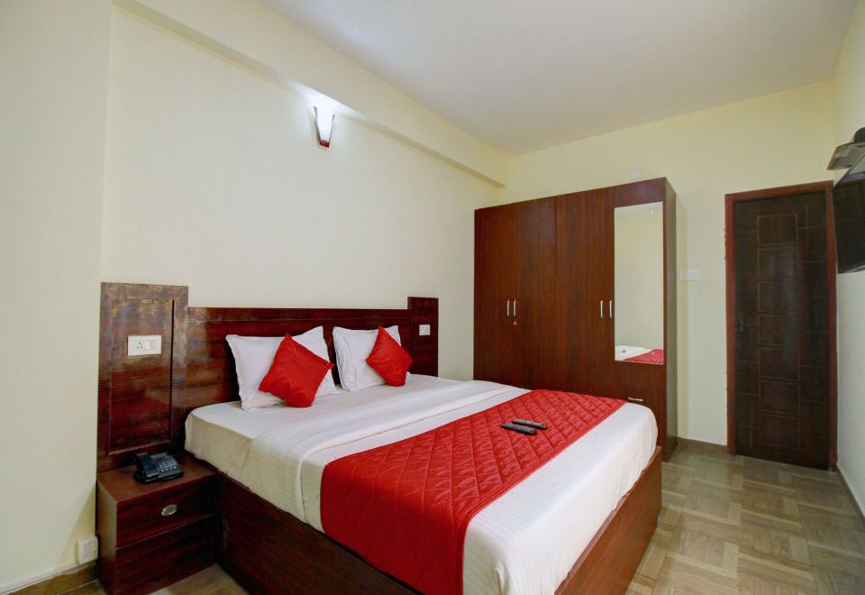 Pine Hill Suites 썸네일