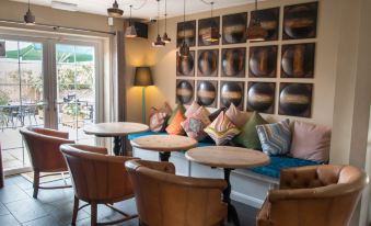 Crouchers Hotel