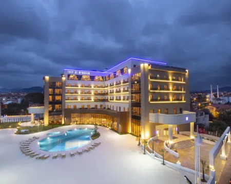 Tryp by Wyndham Izmit Hoteles en Başiskele