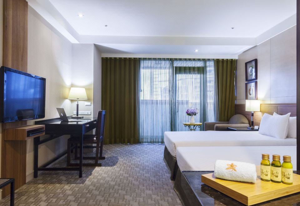 퍼시픽 비즈니스 센터의 로비 또는 공용 공간 이미지