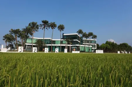 Maple House Отели в г. Илань