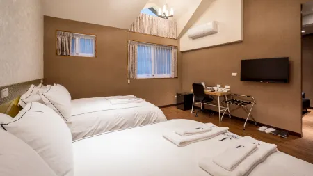 BlackJazz Inn Отели рядом с достопримечательностью «Chung Tai Chan Monastery»