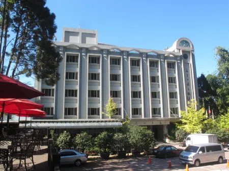 Ginkgo Hotel Отели рядом с достопримечательностью «Wangyou Forest»