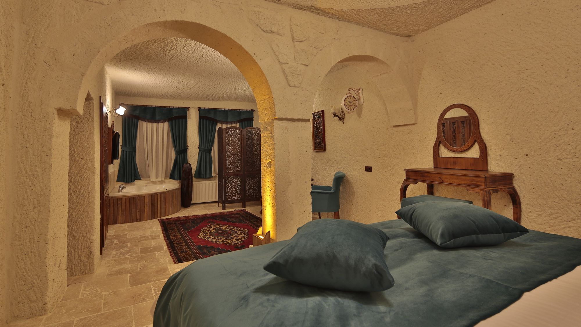 Miracle Cave Hotel