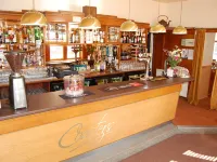 The Royal Oak Hotel - Bars