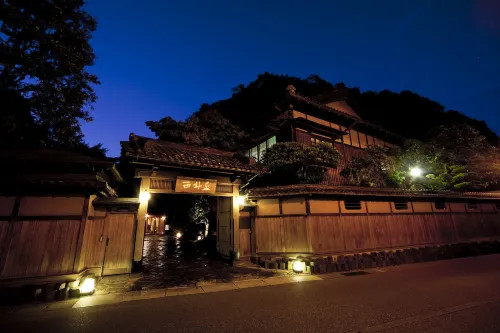Nishimuraya Honkan Hotels in Toyooka
