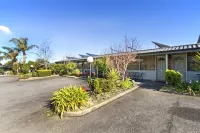 Cedar Lodge Motel Hotels in Morwell