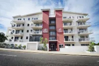 Gladstone City Central Apartment Hotel Official Hotels near Heron Island ferry terminal
