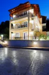 Brentanos Apartments - A - View of Paradise