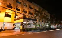Sulthan Hotel International Hotels near Air Minum R.O. Mount Raya