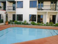 Alcamo Motel Hotels in Hamilton