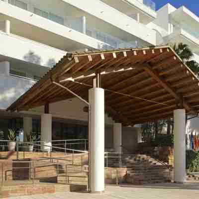 Iberostar Waves Cristina Hotel Exterior