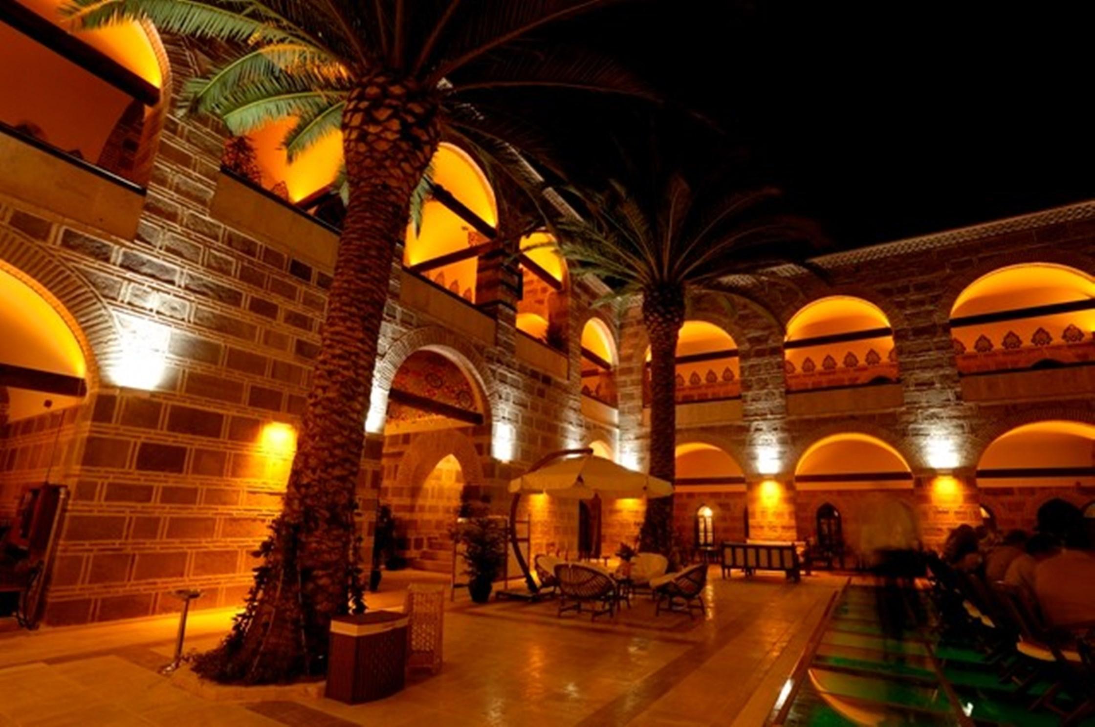 Cesme Kanuni Kervansaray Historical Hotel