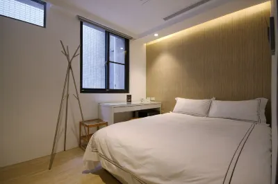 Miniwest Hotel