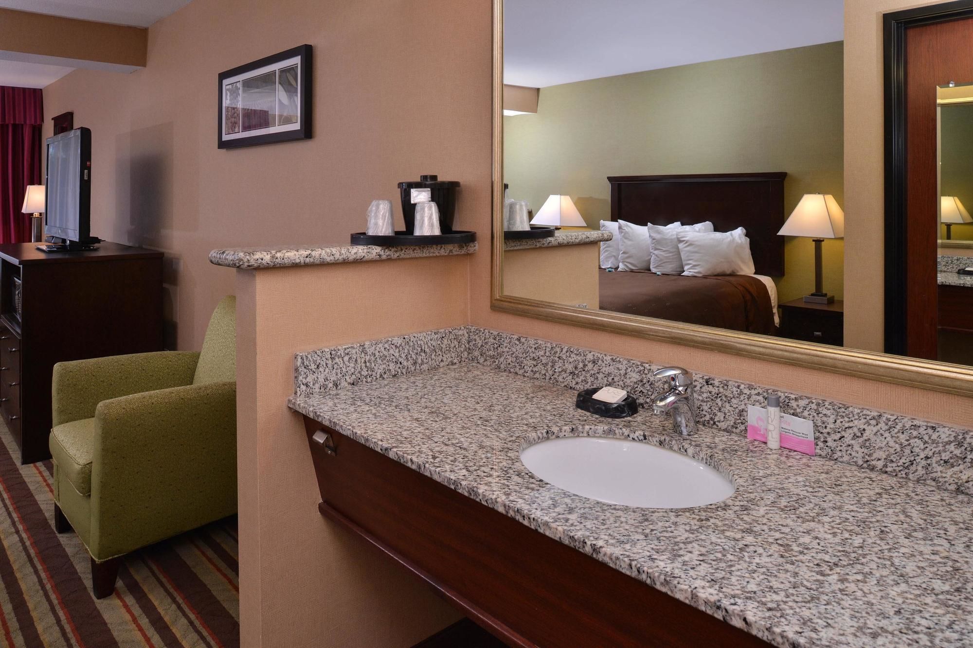 Best Western Wilsonville Inn & Suites