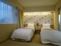 Hotel Color Hotels near Dahan Bridge