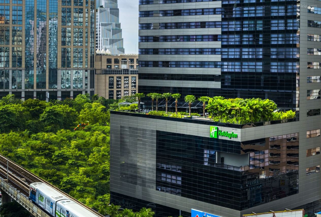 โรงแรม holiday inn