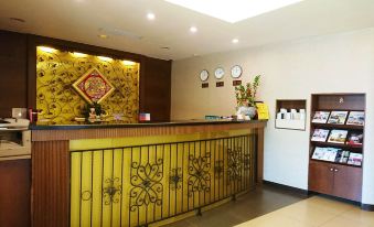 Metropolis Hotel