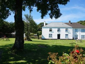 Leworthy Farmhouse Bed and Breakfast