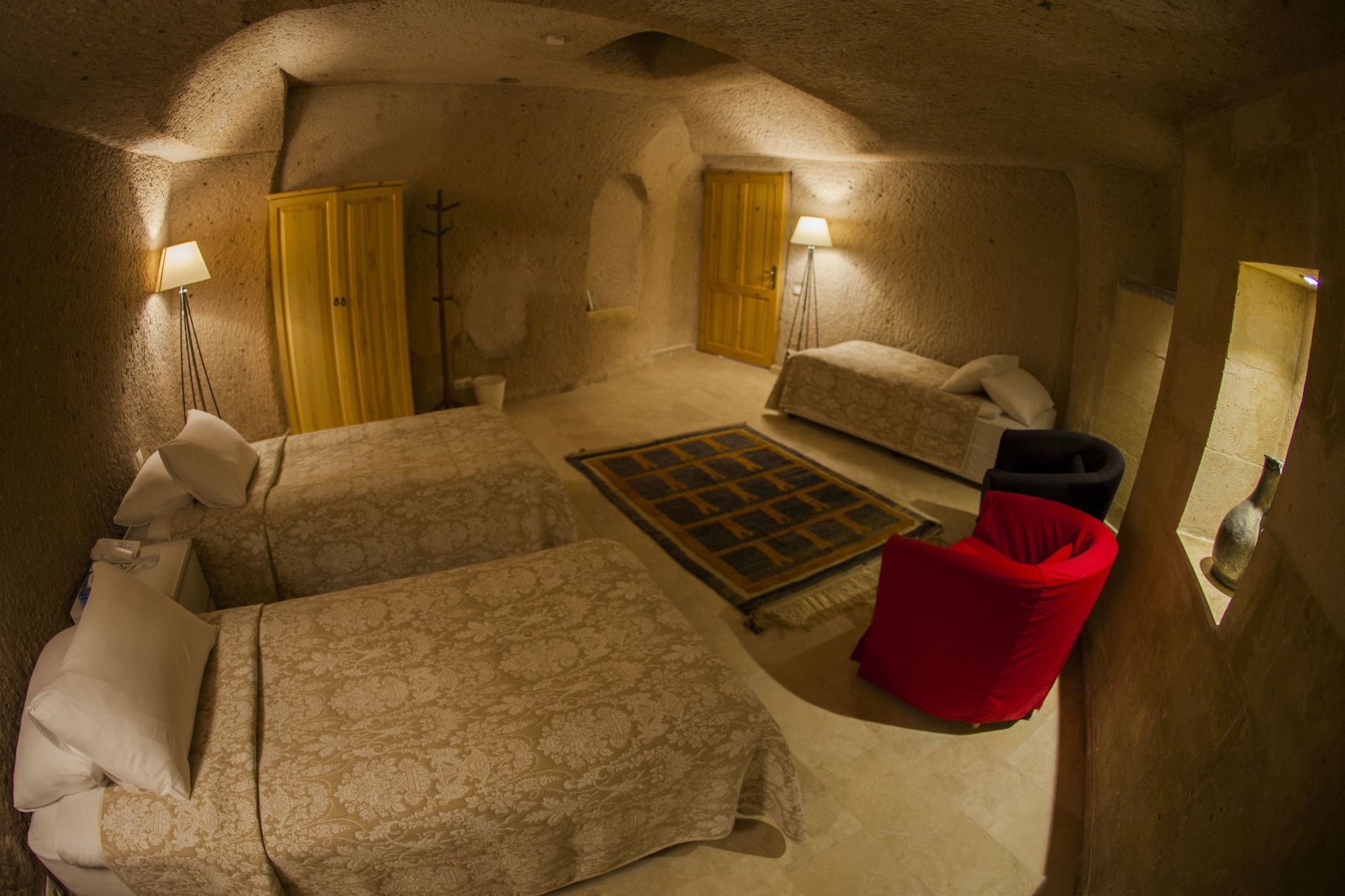 Kistar Cave Hotel