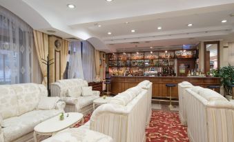 Hotel Downtown - Top Location in the Heart of Sofia City