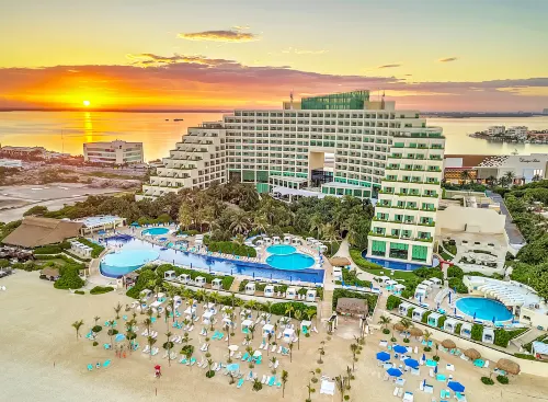 Live Aqua Beach Resort Cancun Hotels in Cancún